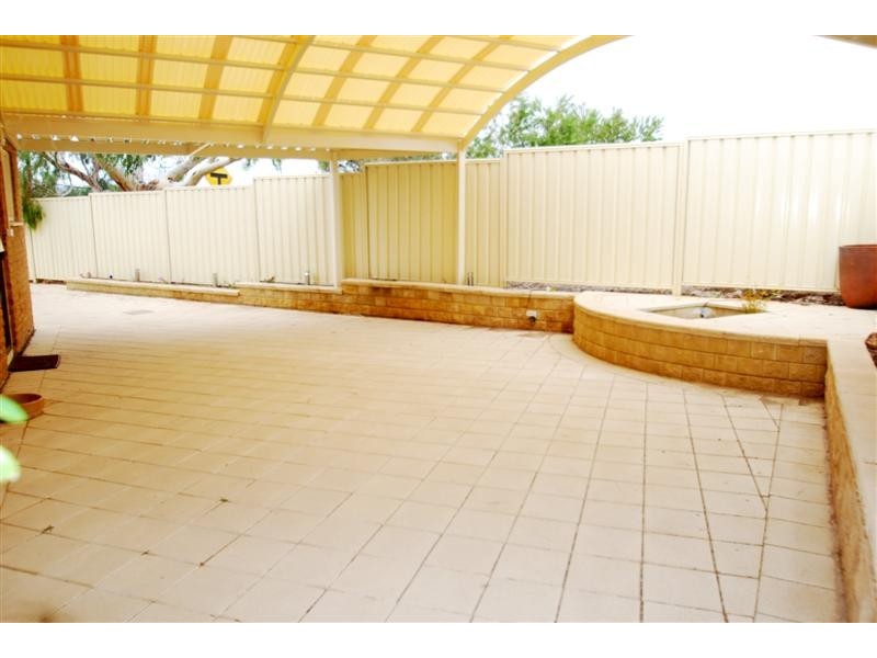 10 Kenihans Road, Happy Valley SA 5159