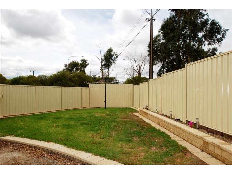 10 Kenihans Road, Happy Valley SA 5159