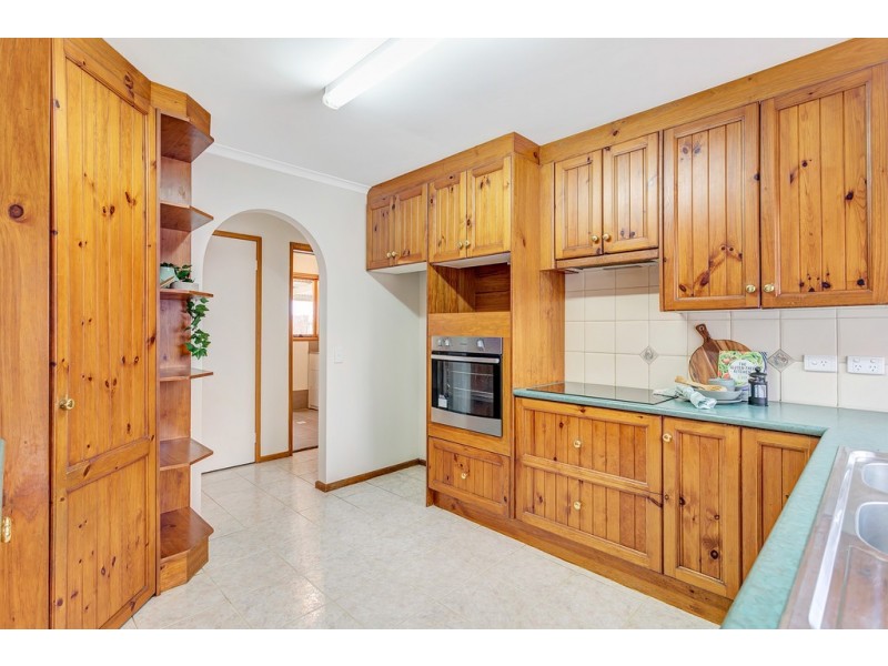 4 Huntingdale Road, Noarlunga Downs SA 5168