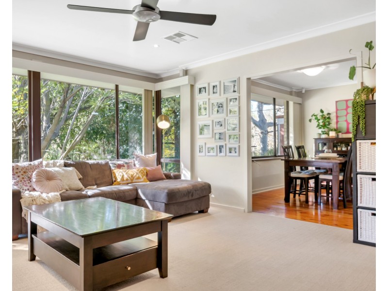 13 Fountain Valley Drive, Happy Valley SA 5159