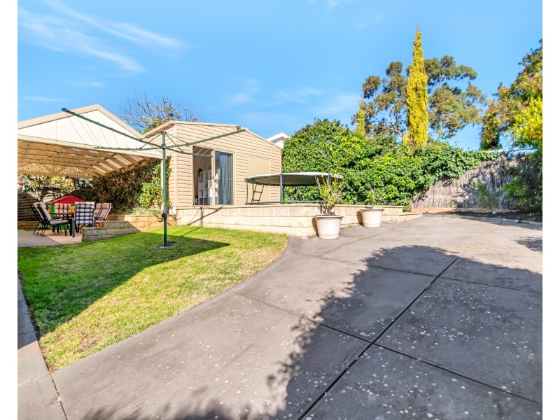 13 Fountain Valley Drive, Happy Valley SA 5159