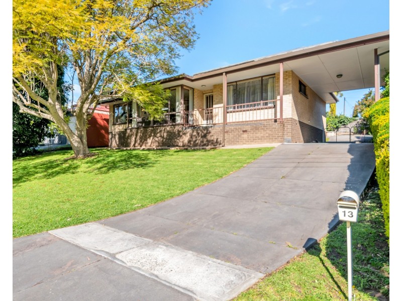 13 Fountain Valley Drive, Happy Valley SA 5159
