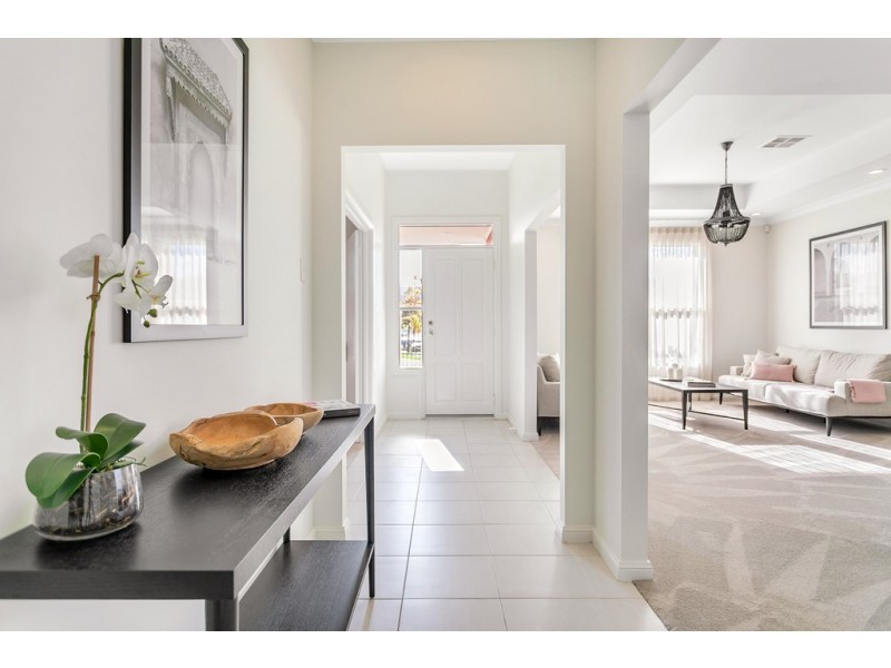 11 Aquamarine Boulevard, Hayborough SA 5211