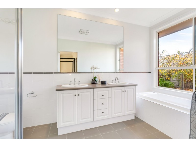 11 Aquamarine Boulevard, Hayborough SA 5211