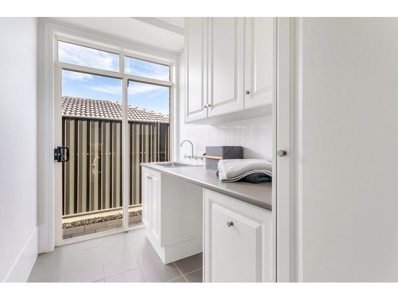 11 Aquamarine Boulevard, Hayborough SA 5211