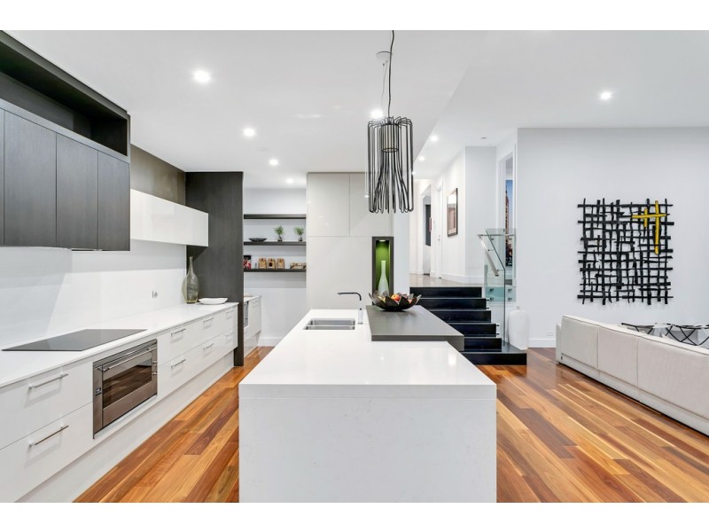 19 Dawbiney Avenue, Craigburn Farm SA 5051