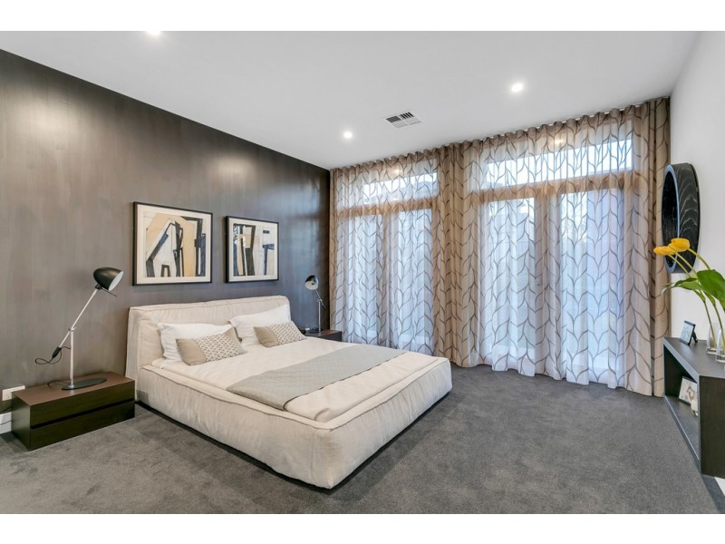 19 Dawbiney Avenue, Craigburn Farm SA 5051