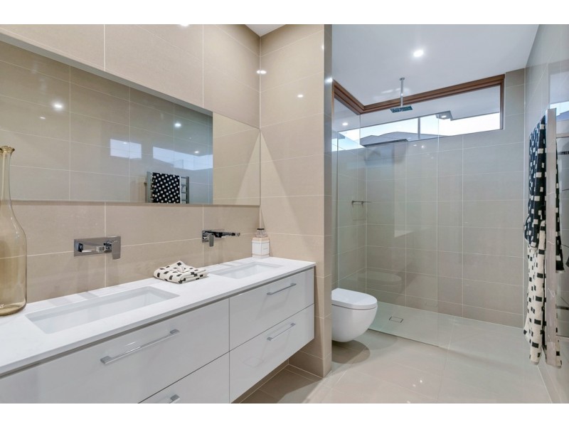 19 Dawbiney Avenue, Craigburn Farm SA 5051