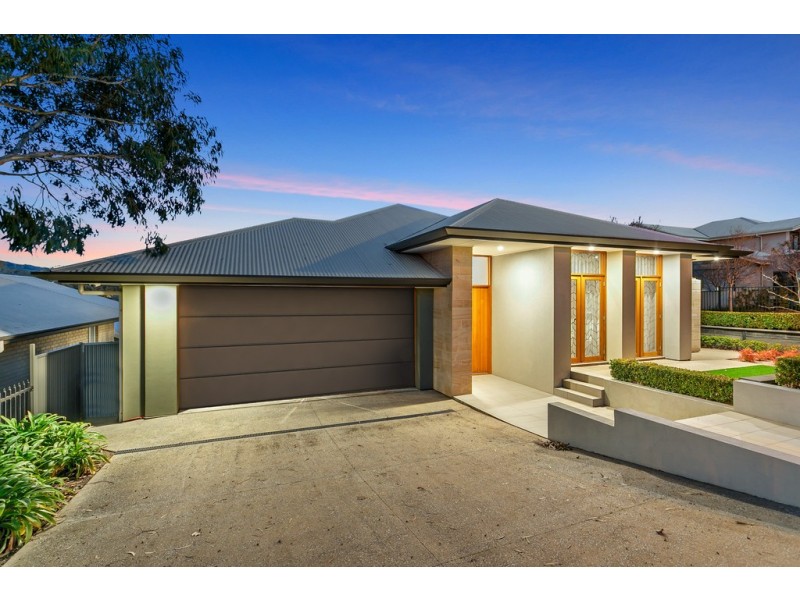 19 Dawbiney Avenue, Craigburn Farm SA 5051