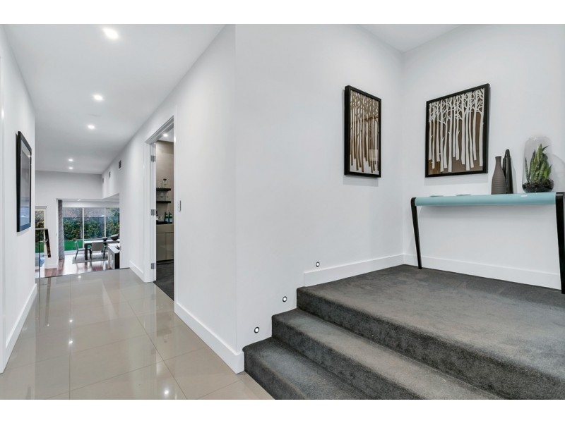 19 Dawbiney Avenue, Craigburn Farm SA 5051