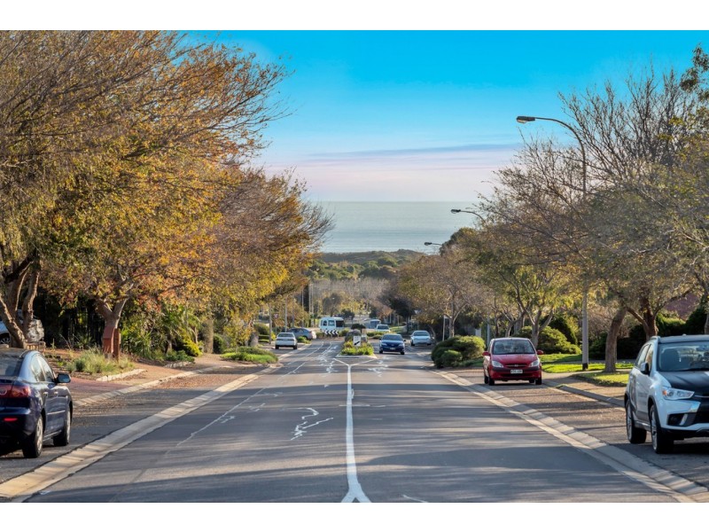 48 Dalkeith Road, Seaford Rise SA 5169