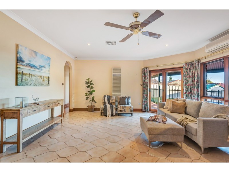 48 Dalkeith Road, Seaford Rise SA 5169