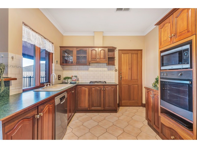 48 Dalkeith Road, Seaford Rise SA 5169