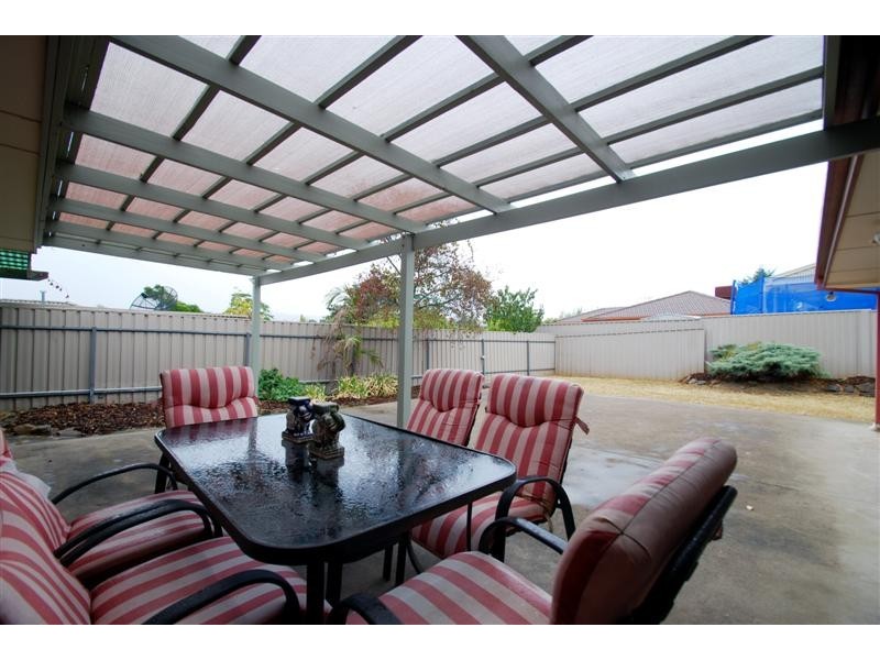 13 Jagger Cres, Woodcroft SA 5162