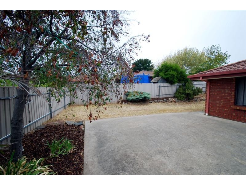 13 Jagger Cres, Woodcroft SA 5162