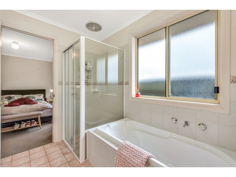 14 Gem Street, Aberfoyle Park SA 5159