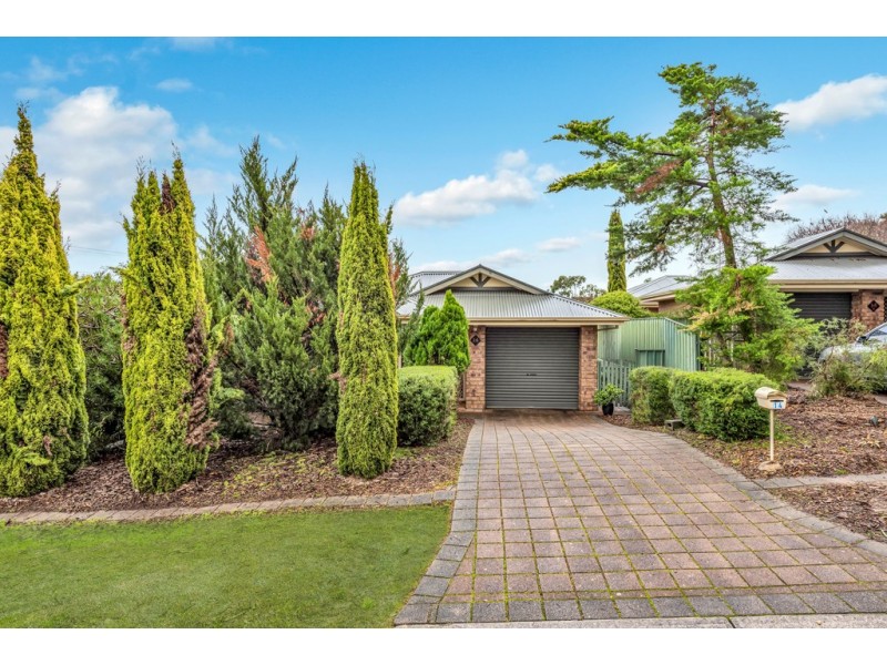 14 Gem Street, Aberfoyle Park SA 5159
