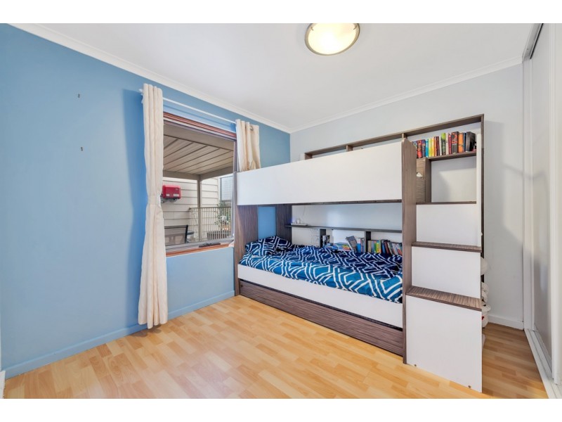 16 Lyn Street, Aberfoyle Park SA 5159