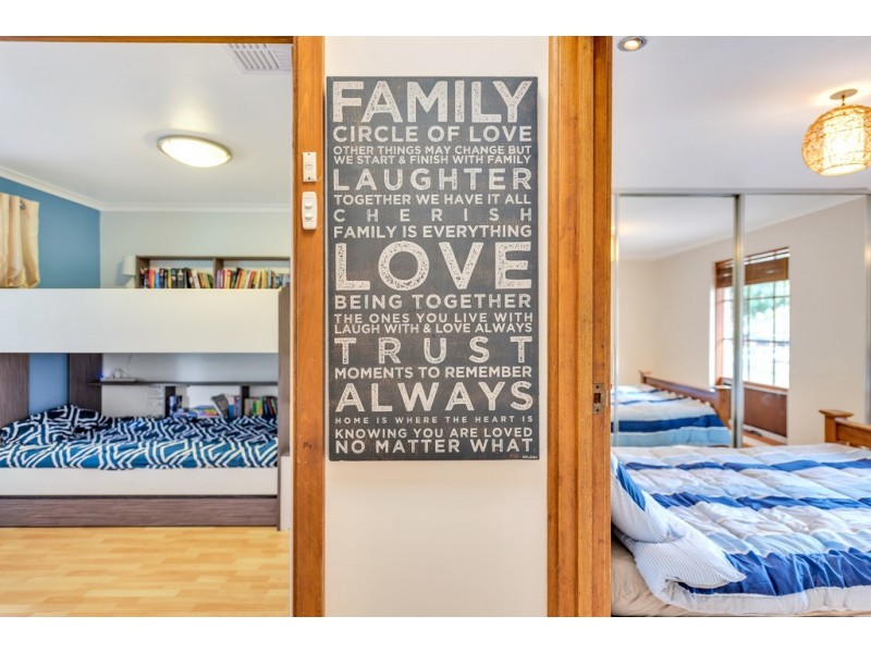 16 Lyn Street, Aberfoyle Park SA 5159