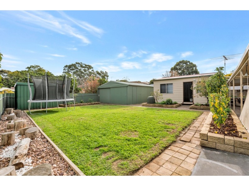 16 Lyn Street, Aberfoyle Park SA 5159