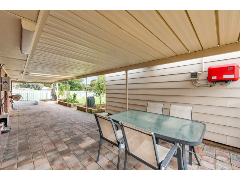 16 Lyn Street, Aberfoyle Park SA 5159