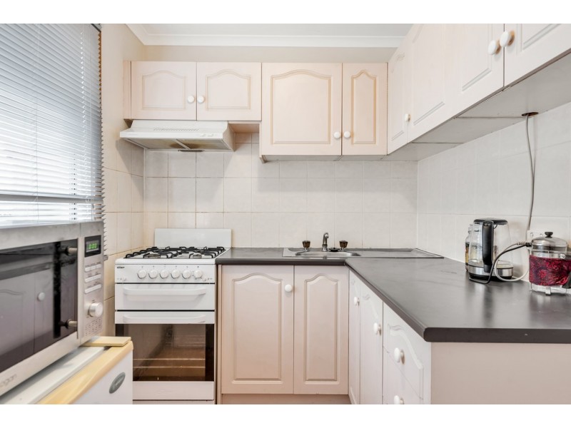 16 Lyn Street, Aberfoyle Park SA 5159