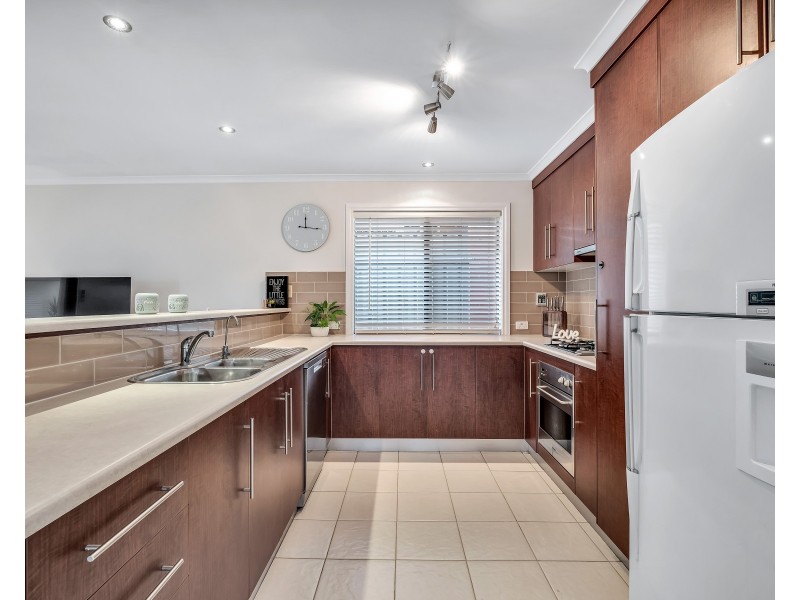 61 Elizabeth Crescent, Hallett Cove SA 5158