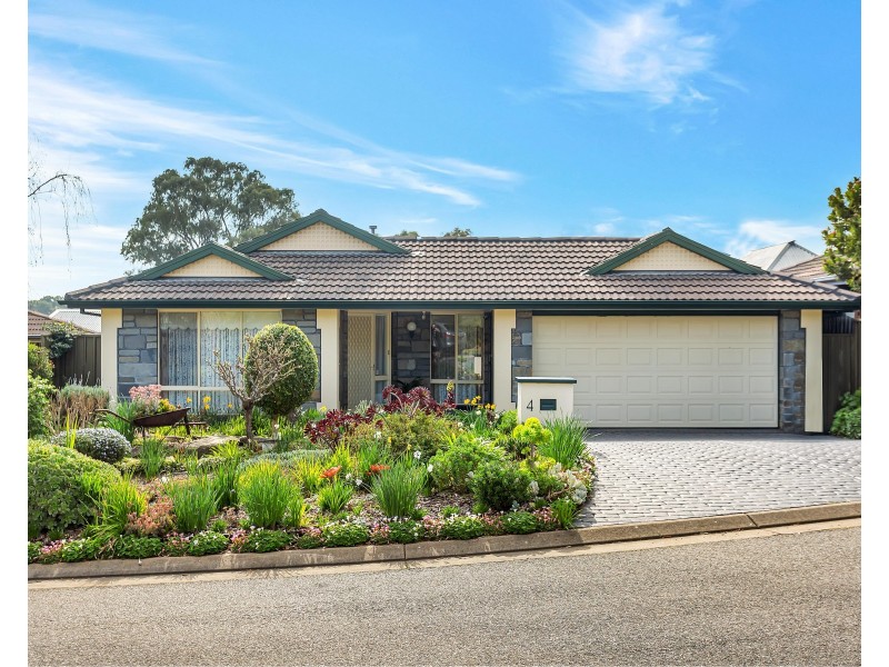 4 The Glade, Aberfoyle Park SA 5159