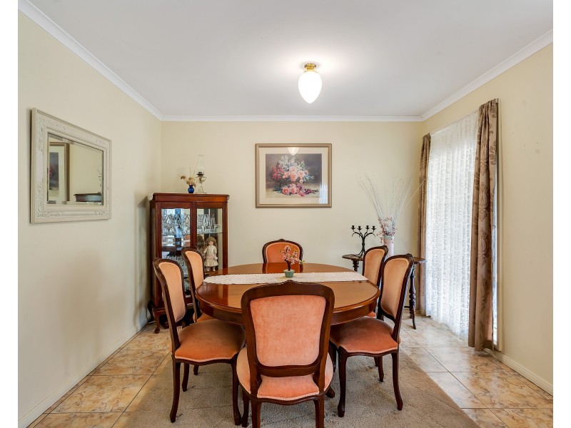 4 The Glade, Aberfoyle Park SA 5159