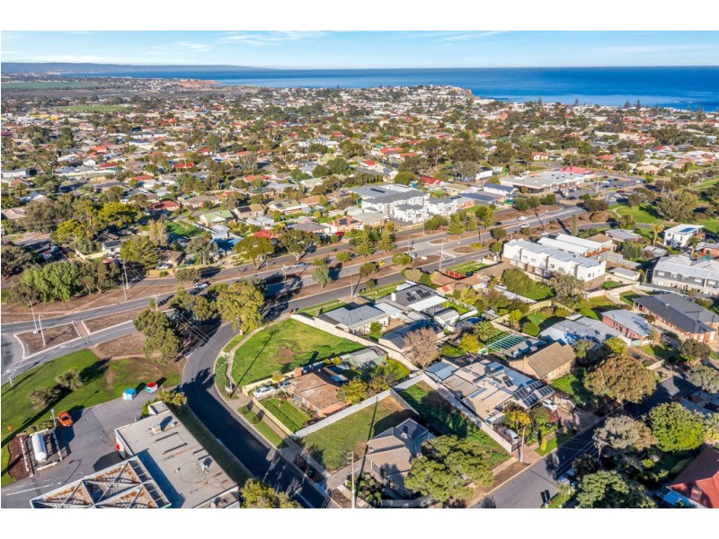 27 Castle Road, Christies Beach SA 5165