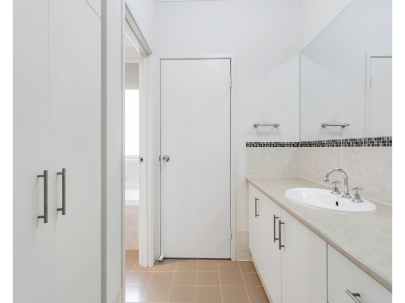 4 Anderson Court, Mount Compass SA 5210