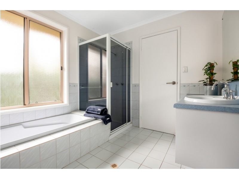 23 Spring Park Circuit, Aberfoyle Park SA 5159