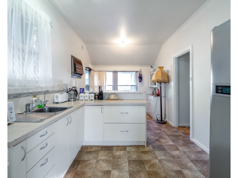 8 Lomond Avenue, Seacombe Heights SA 5047