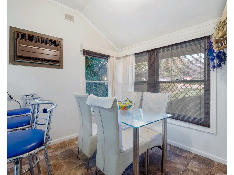 8 Lomond Avenue, Seacombe Heights SA 5047