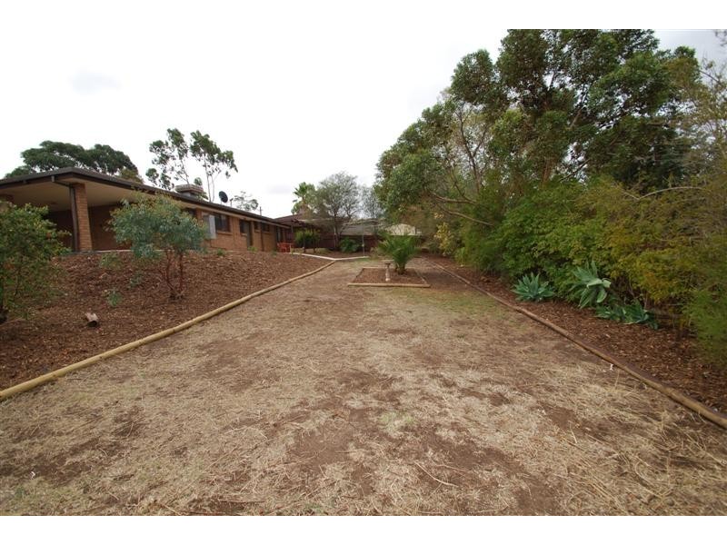 4 Adcock Court, Happy Valley SA 5159