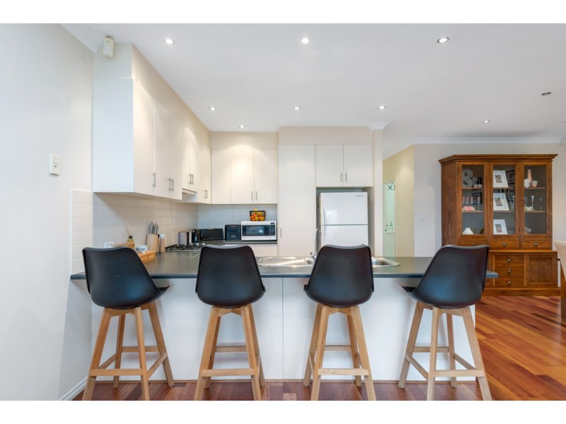 2b Kingborn Avenue, Seaton SA 5023