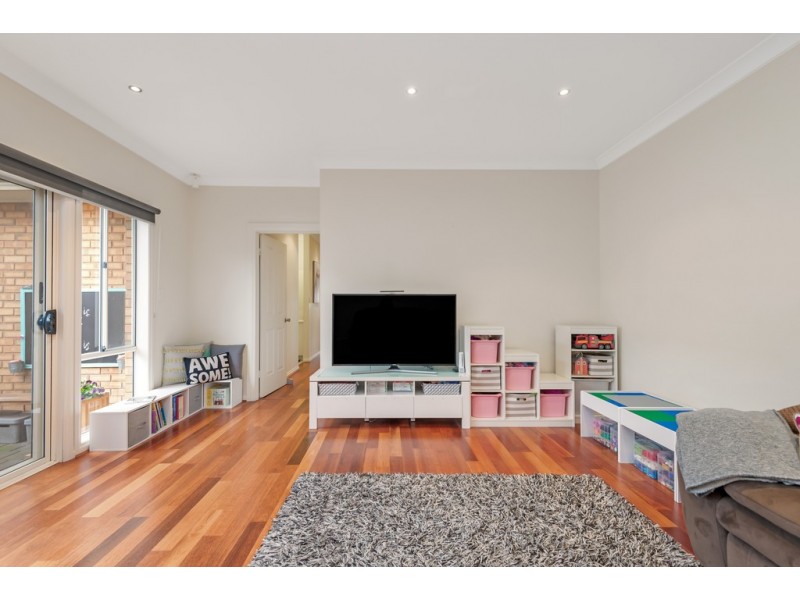 2b Kingborn Avenue, Seaton SA 5023