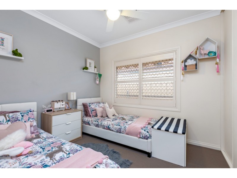 2b Kingborn Avenue, Seaton SA 5023