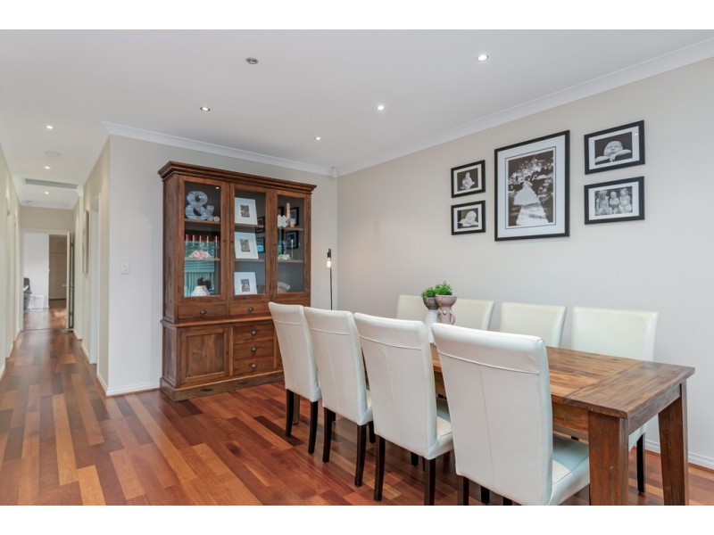 2b Kingborn Avenue, Seaton SA 5023