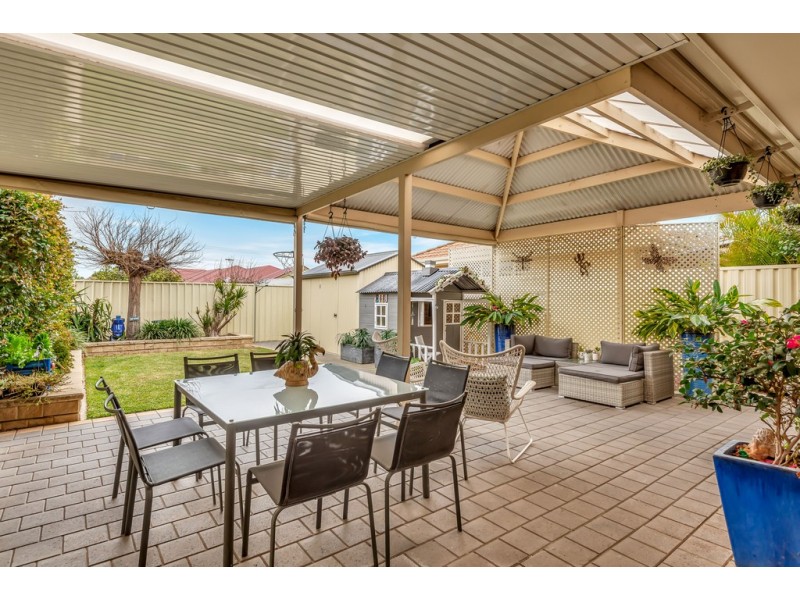 2b Kingborn Avenue, Seaton SA 5023