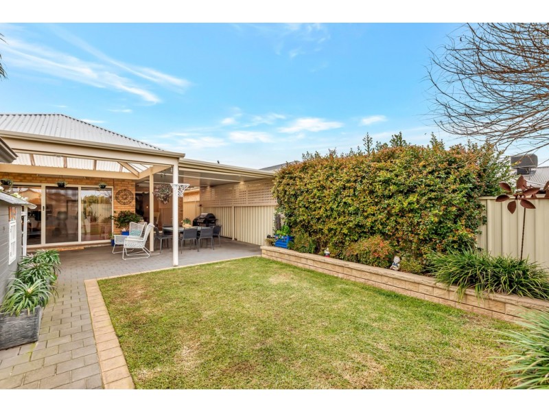 2b Kingborn Avenue, Seaton SA 5023