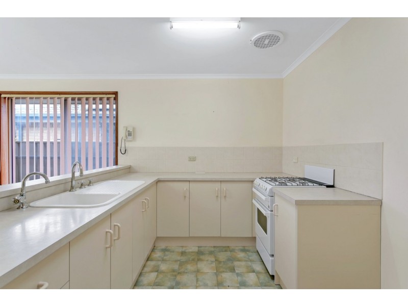 9 Sea Eagle Crescent, Seaford Rise SA 5169