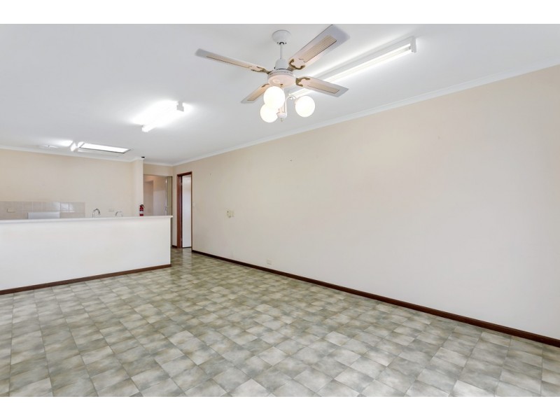 9 Sea Eagle Crescent, Seaford Rise SA 5169