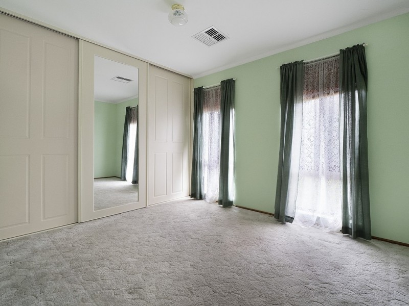 8 Idlewild Avenue, Aberfoyle Park SA 5159