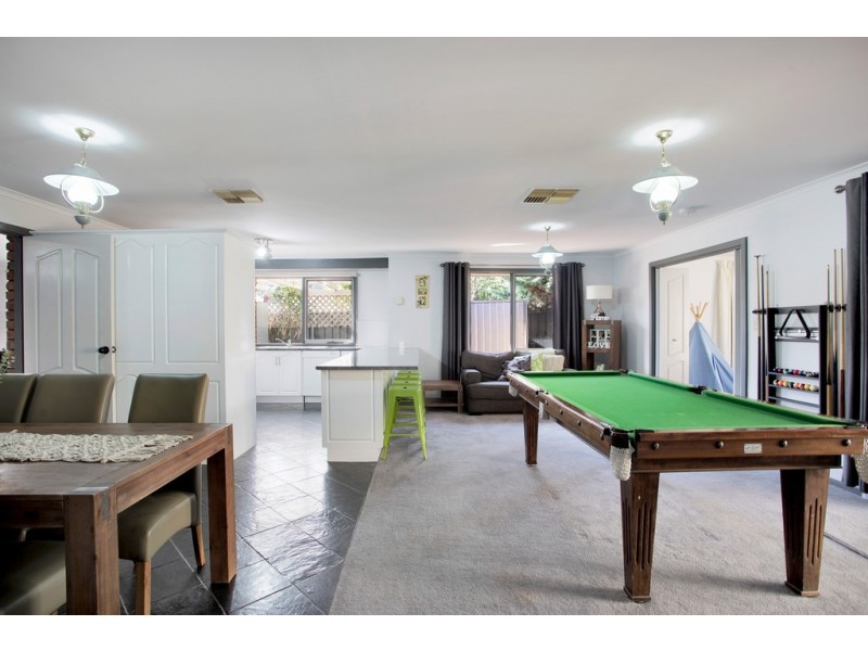 16 Furioso Drive, Woodcroft SA 5162