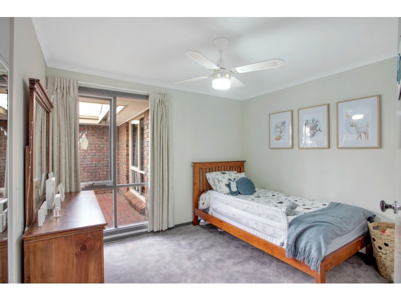 16 Furioso Drive, Woodcroft SA 5162