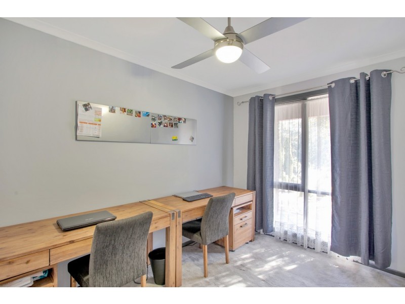 16 Furioso Drive, Woodcroft SA 5162