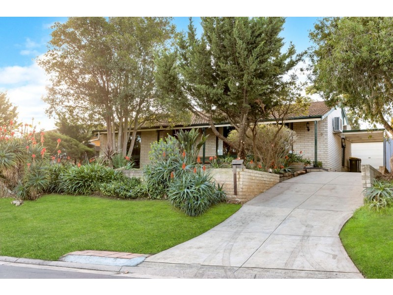 9 Dianne Street, Happy Valley SA 5159