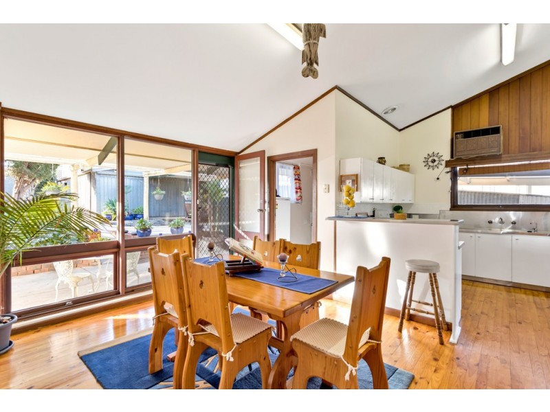 9 Dianne Street, Happy Valley SA 5159