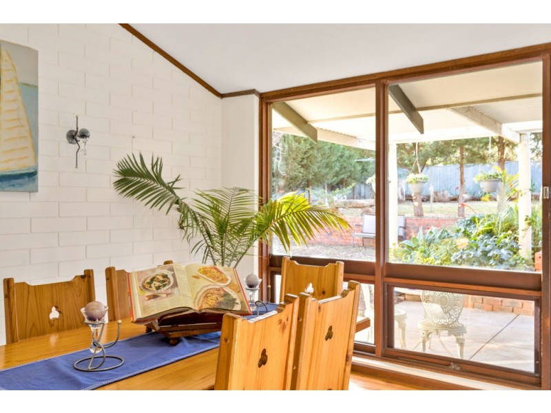 9 Dianne Street, Happy Valley SA 5159